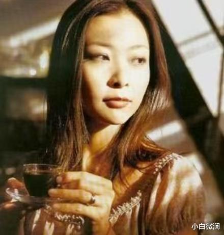 演员柯蓝：开国上将孙女，曾惨遭李亚鹏背叛，如今53岁，只恋爱不结婚