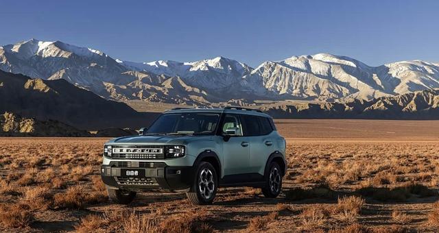 年轻人的第一辆越野方盒子!媲美坦克300,30万的档次仅售13万多