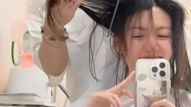 惨遭雪藏2年没剧拍！TVB视后暗示终于有新角色，曾陷假学历、假车牌风波