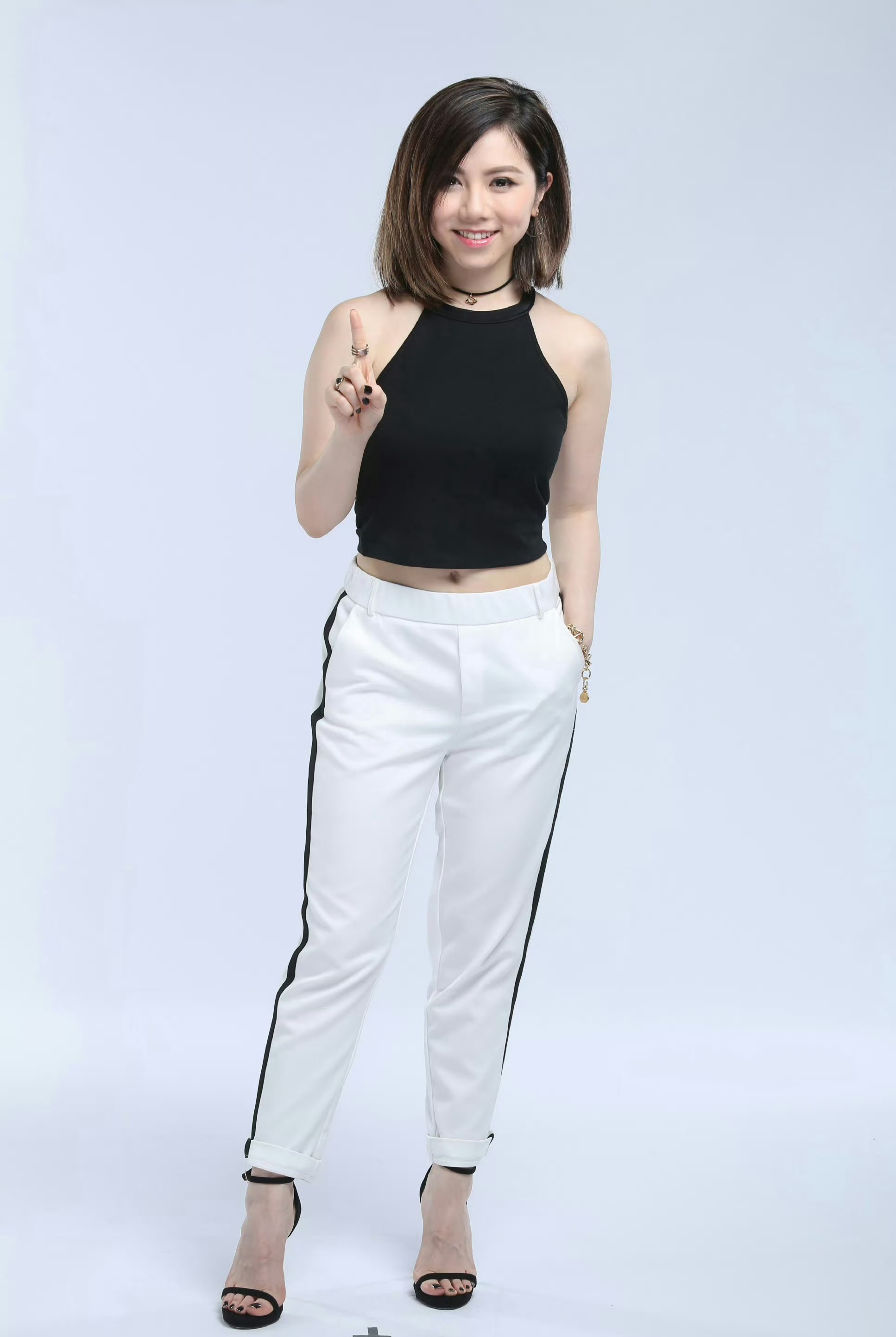 网友:这是邓紫棋的真实身高吗?