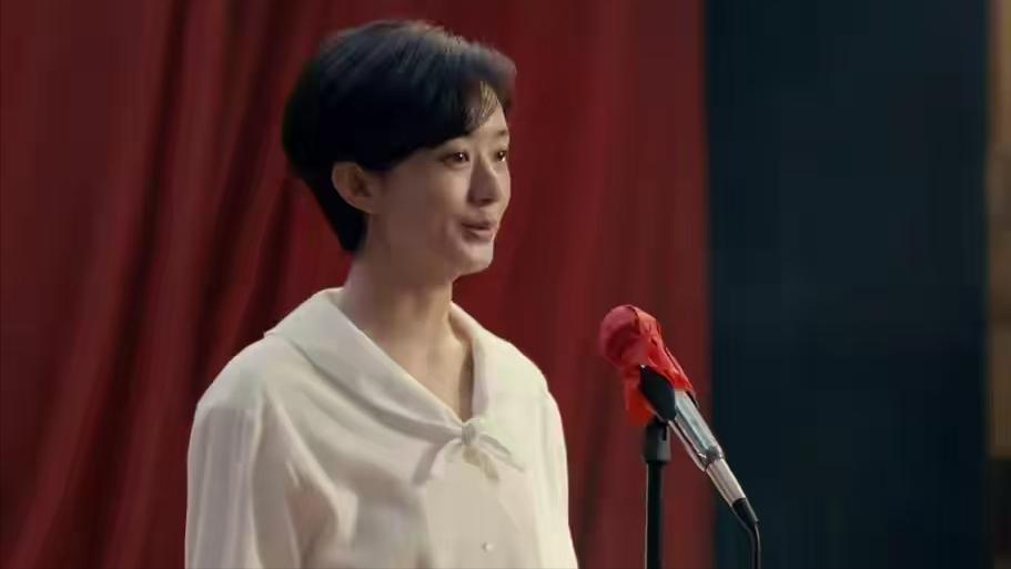 赵丽颖新剧《小城大事》刚播就差评一片，观众的差评理由出奇一致