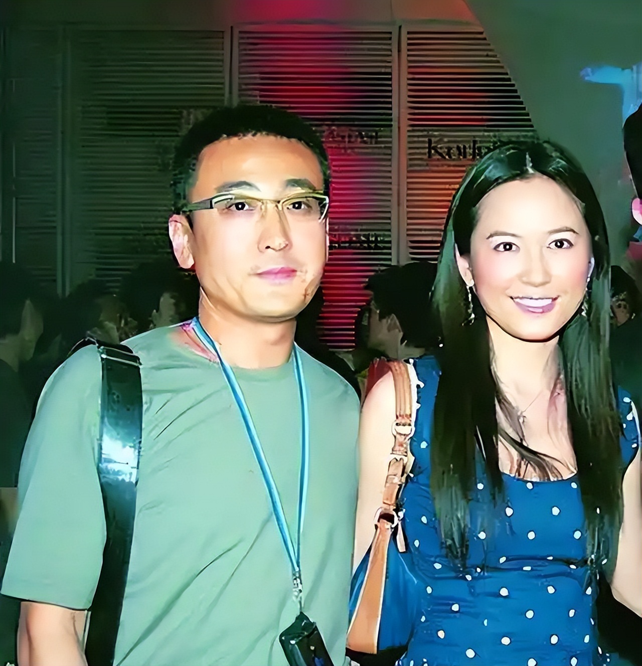 做俞飞鸿“背后”的男人20年！他多年来绯闻不断，56岁却未婚未育