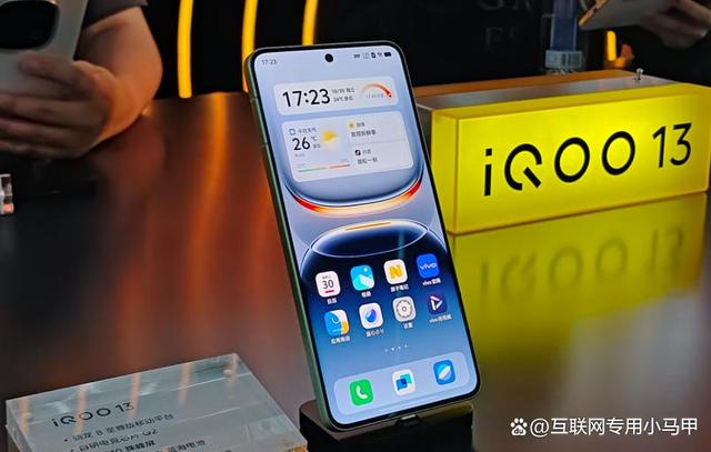 半斤对八两,荣耀GT Pro和iQOO 13选哪款?我给你支招