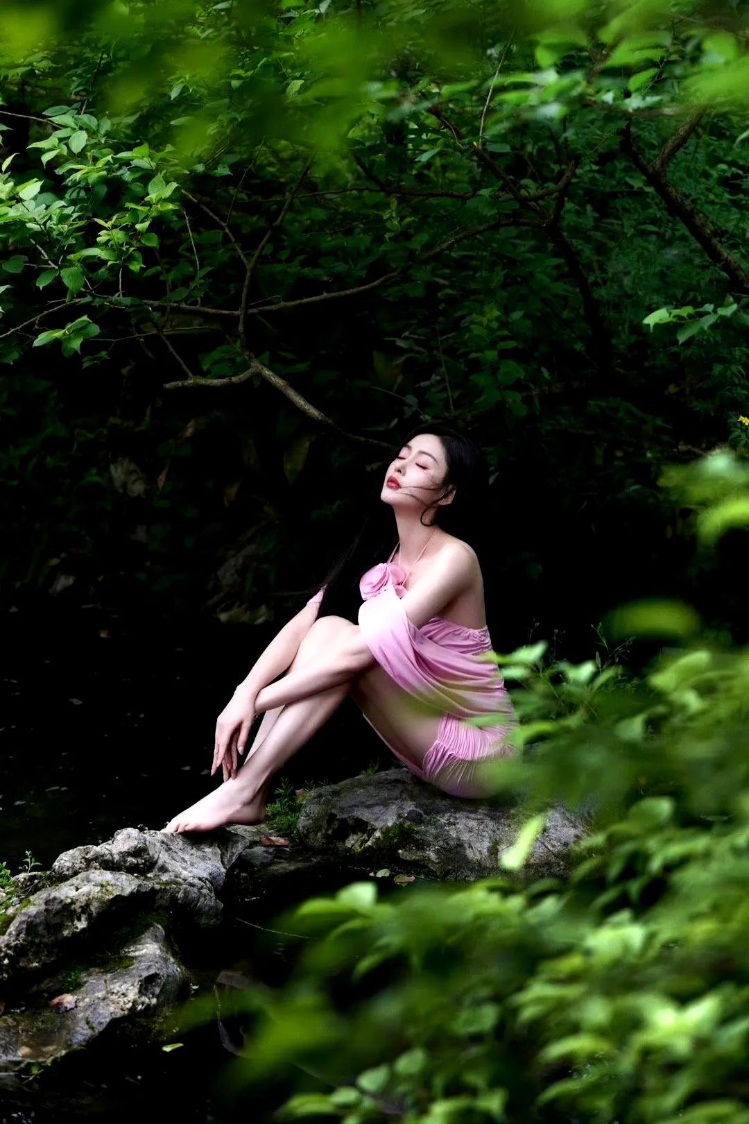 张天爱这身材和颜值谁看了不迷糊！