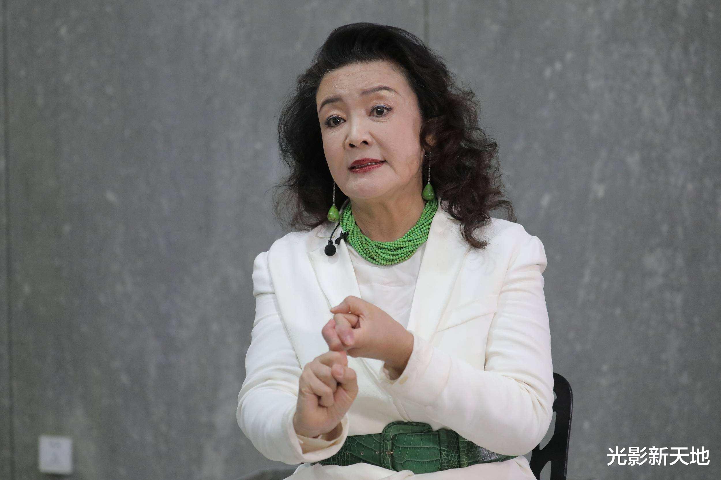 张兰不该被封禁？DeepSeed：模糊执法，极端手段需慎用