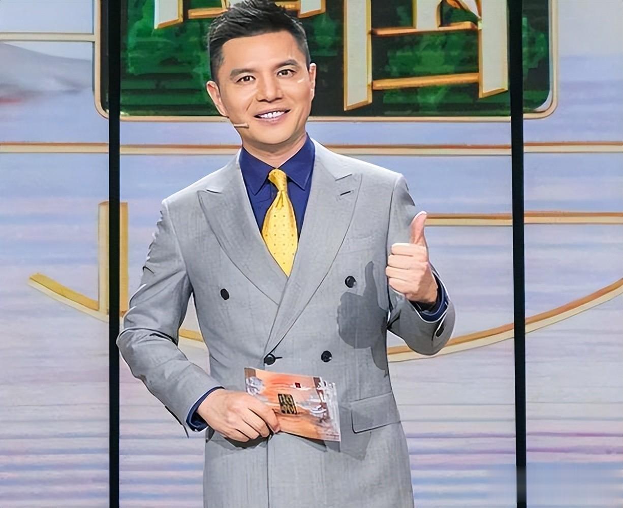 曾是央视知名主持人，离开央视后回乡创业，没想到如今他成大老板