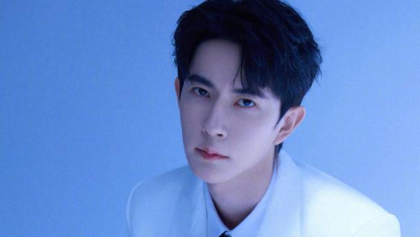 于朦胧去世后其家人最新动态曝光，父母正从新疆赶往北京送别儿子