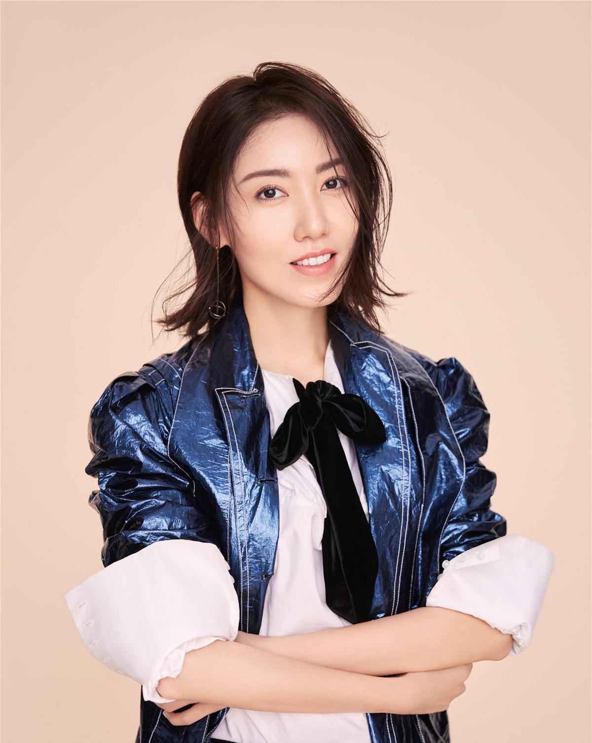 她是靳东“亲妹妹”，出道25年零绯闻，拒绝过苏有朋追求嫁普通人