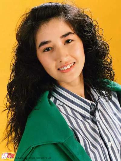 明星图集——关咏荷