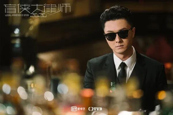 王信浩和陈自瑶的女儿公开恋情，她才13岁，她长得和妈妈很像！