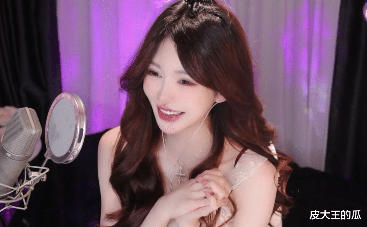 女主播讲述恋爱经历,当时两个人都很穷,怕孩子受穷最终选择分手