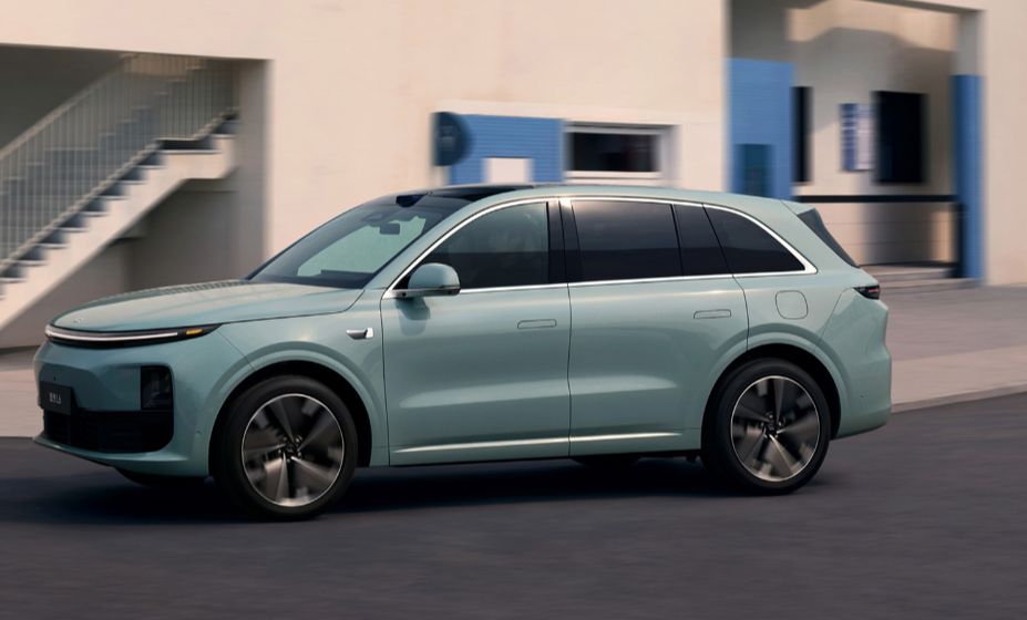 25万级SUV谁更值得入手?全能轿跑SUV智界R7凭实力胜出