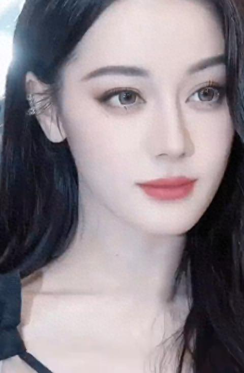 热搜压不住了?迪丽热巴被曝疑似\换新东家\,内娱\遮羞布\被扯下