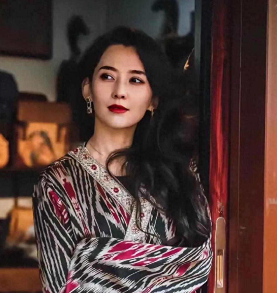 森林北大方承认与前夫育一儿一女，被问是否准备再生？大方回应