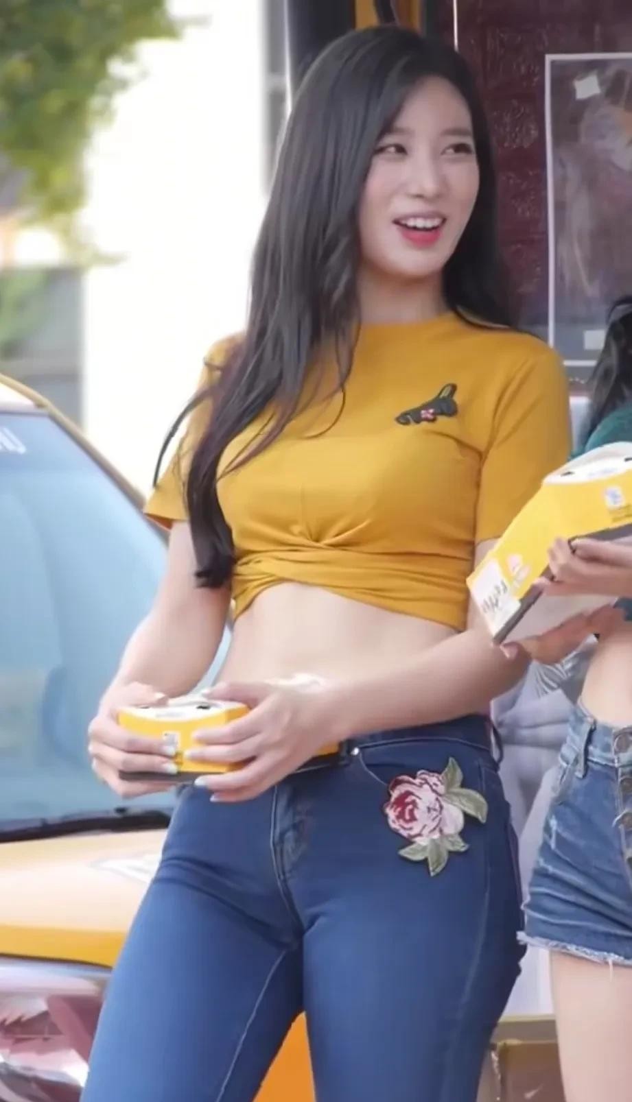 赵贤,爱穿牛仔裤的明星,百看不厌的靓丽女神