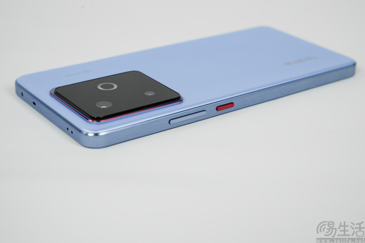 告別“單攝羞恥”，可能是性能向手機的必經之路