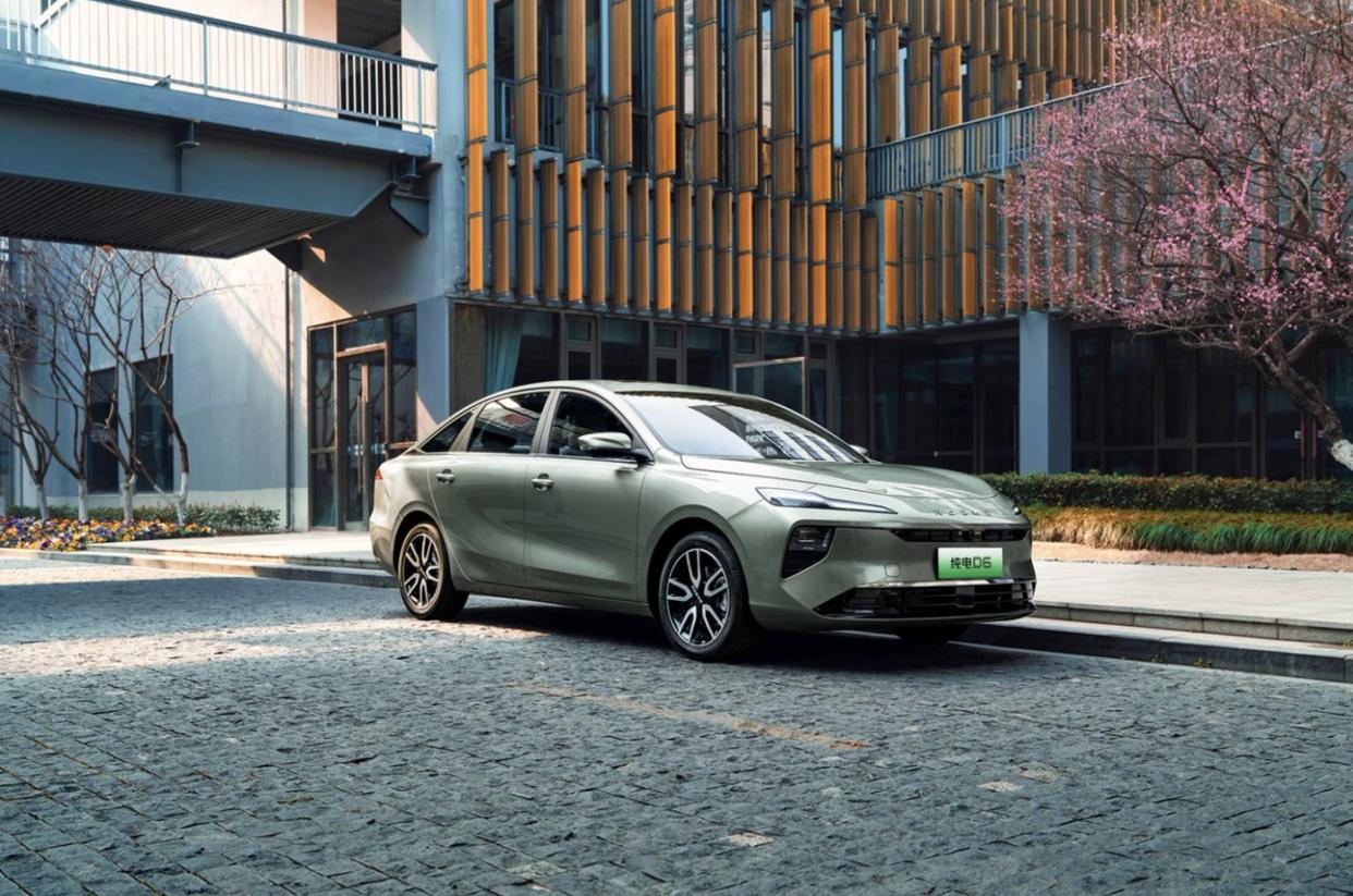 “中国轿车”的实力，搭载特斯拉技术，一公里3分钱，续航520公里