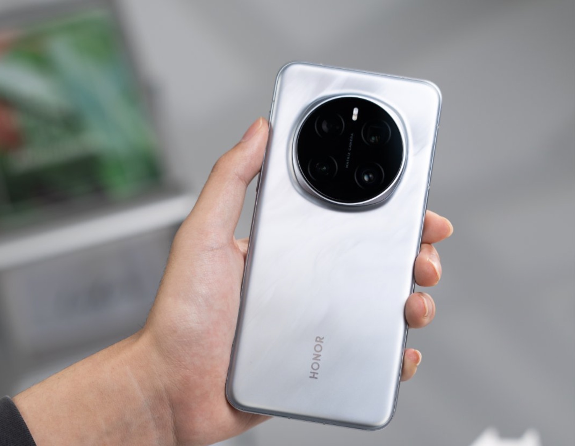 榮耀放棄高利潤！2億像素+16GB+512GB下跌800元，入手流暢用五年