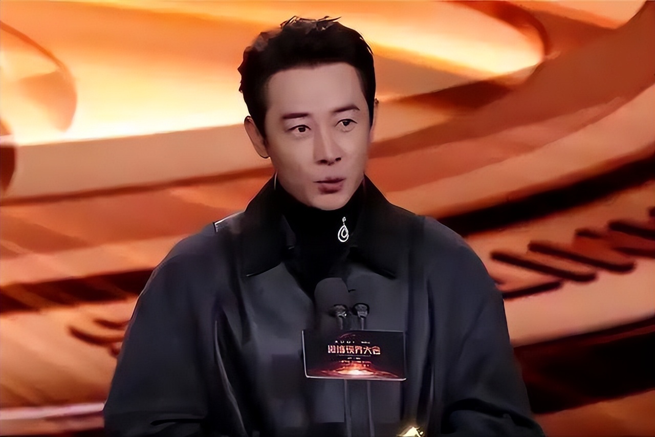 离婚传闻恐成真？罗晋父亲在北京突发去世，唐嫣在上海一直未离开