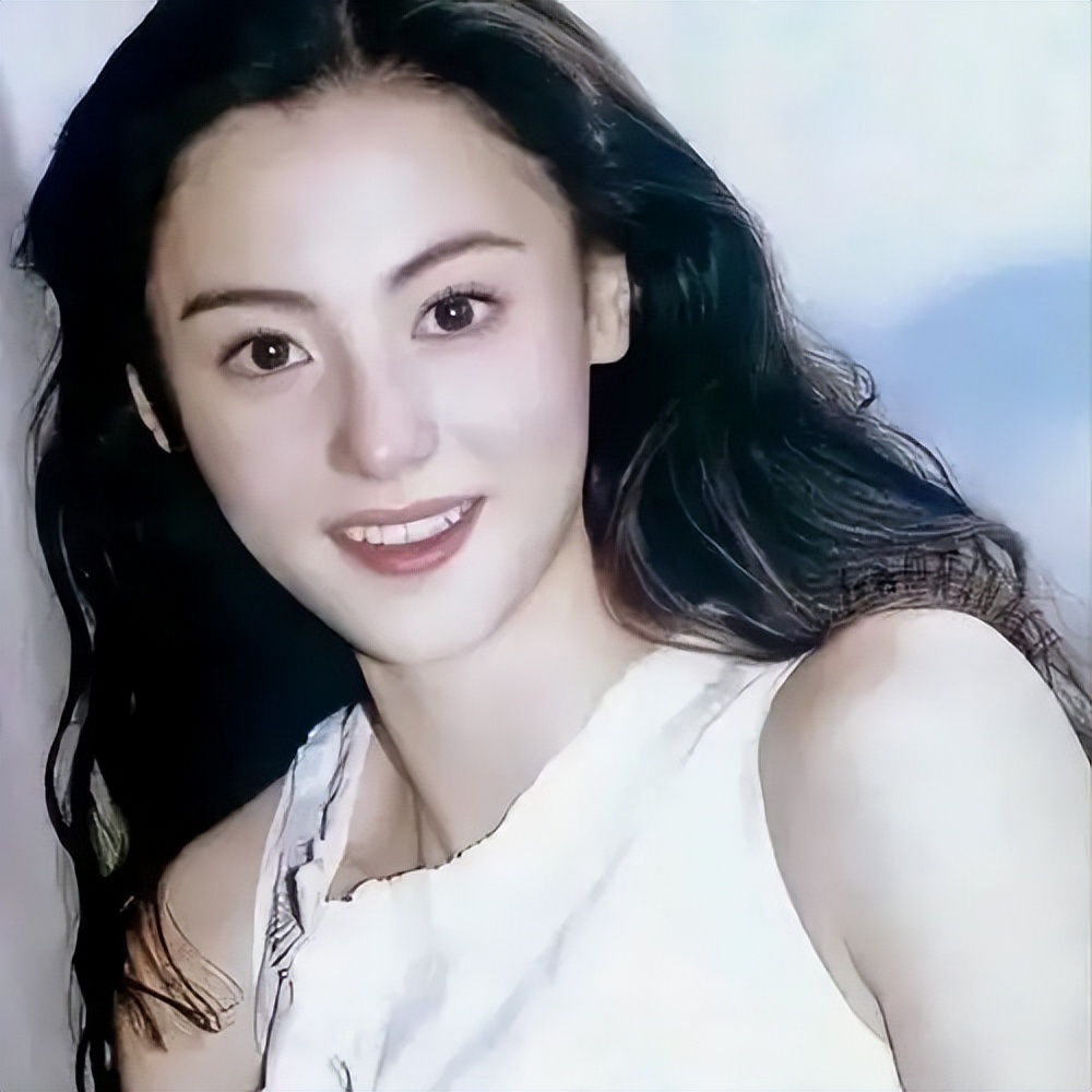 \耍大牌，爱撒谎，私生活混乱\！难怪时至今日向太还不肯\放过\她