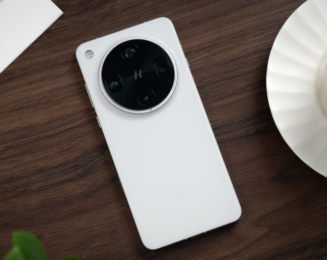 新機盤點：8000mAh中端高性能新機；2億長焦拍照旗艦新機