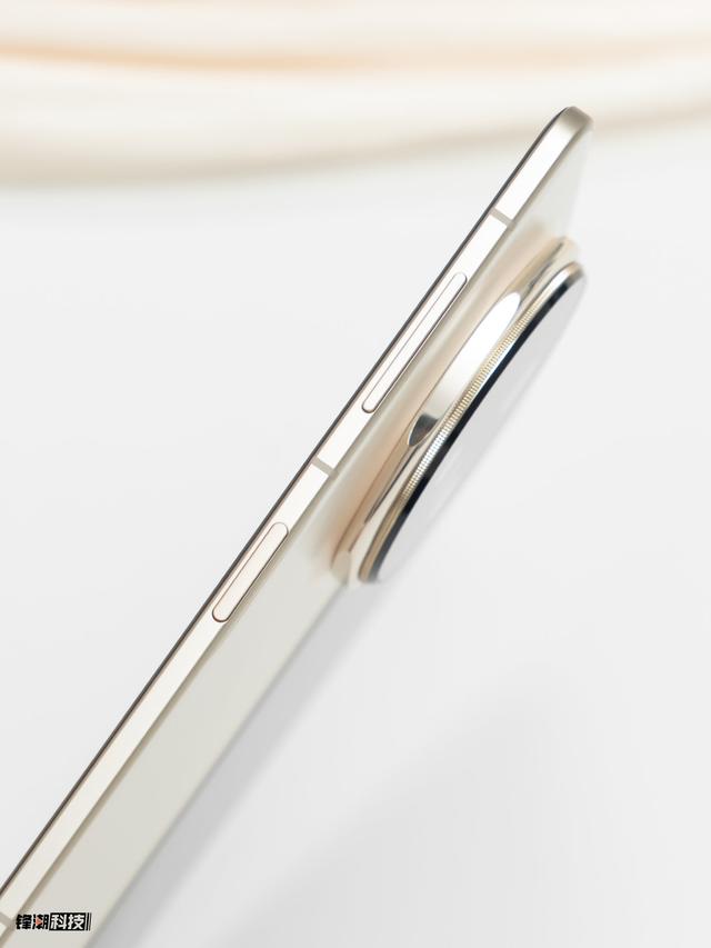 榮耀Magic V5評測：更輕薄，更智能也更強大的折疊機皇