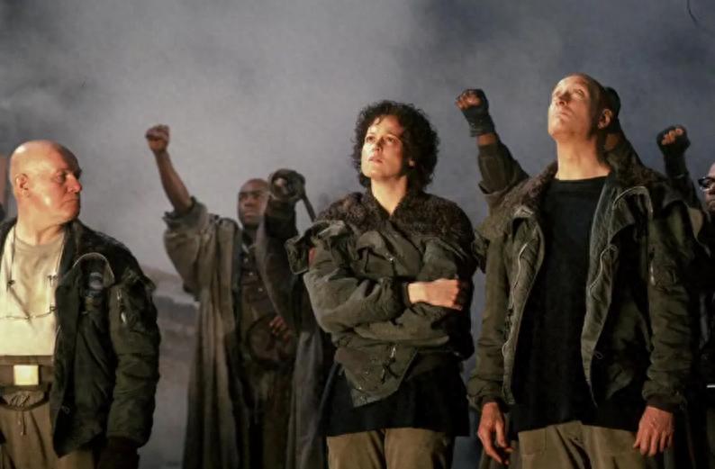 国产科幻恐怖大片抄袭《异形》，票房仅8000多元，被古天乐碾压