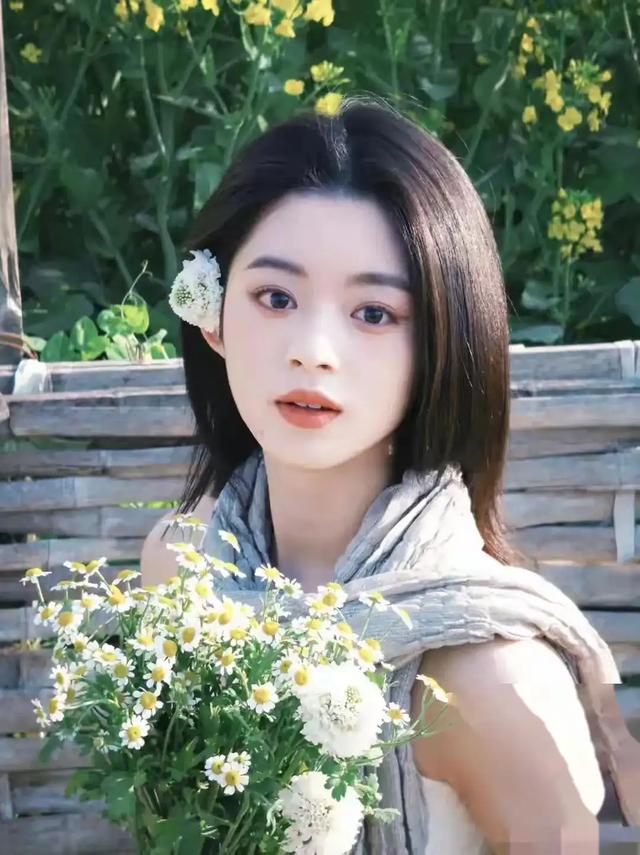 实锤了？父亲连夜变更法人代表和股东，黄杨钿甜坑爹坑出新高度