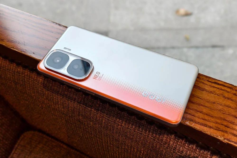 这三款产品能“闭眼入”,512GB价格跌至新低,可流畅用五年