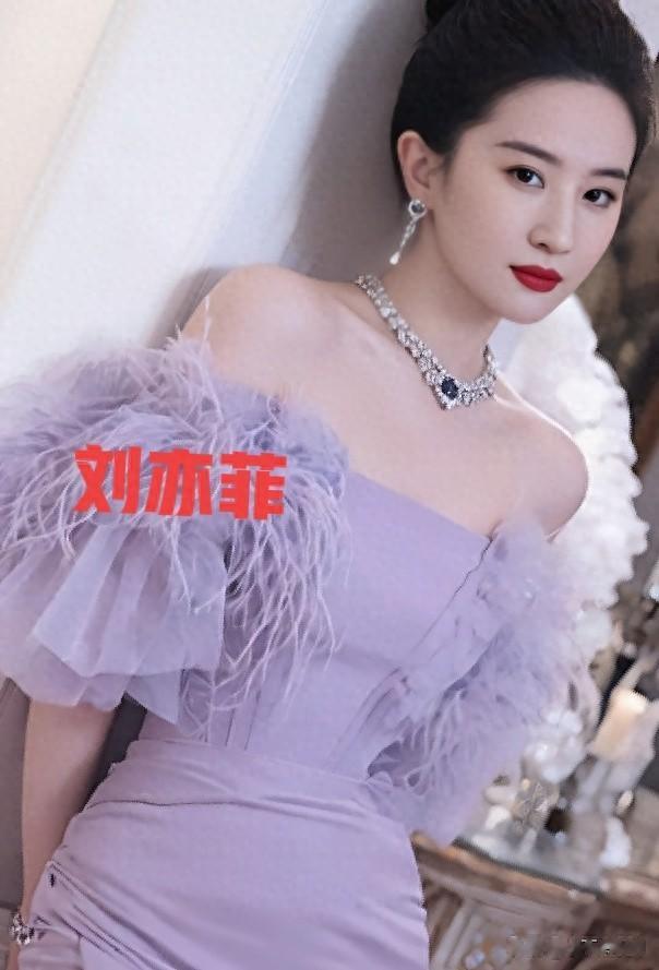 刘亦菲紫色造型惊艳绝伦气质优雅美的不可方物