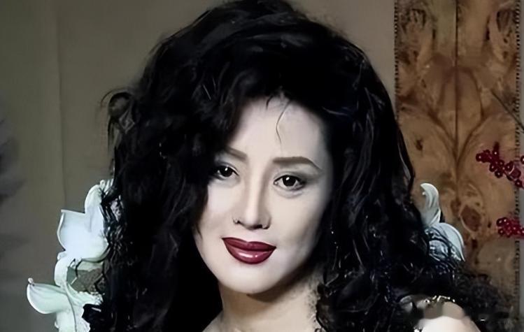 36岁选美夺冠、被总统接待，被称为“第一美妇”的她，真的很美