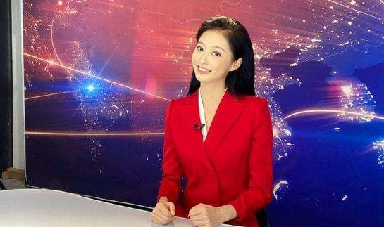 董卿果然没说错，《主持人大赛》摘铜的冯琳，已走上另一条大道