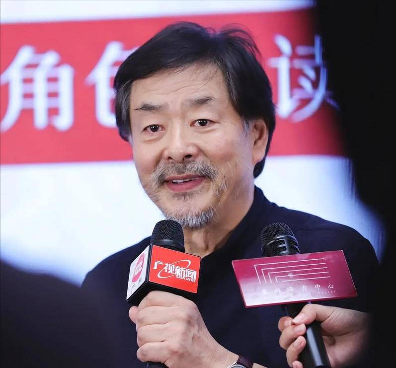 濮存昕也没想到，自己风光了一辈子，竟然在孙女这里栽了跟头！