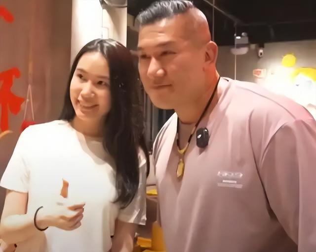 台湾网红抵达内地4天，对大陆印象一目了然，5方面刷新他固有认知