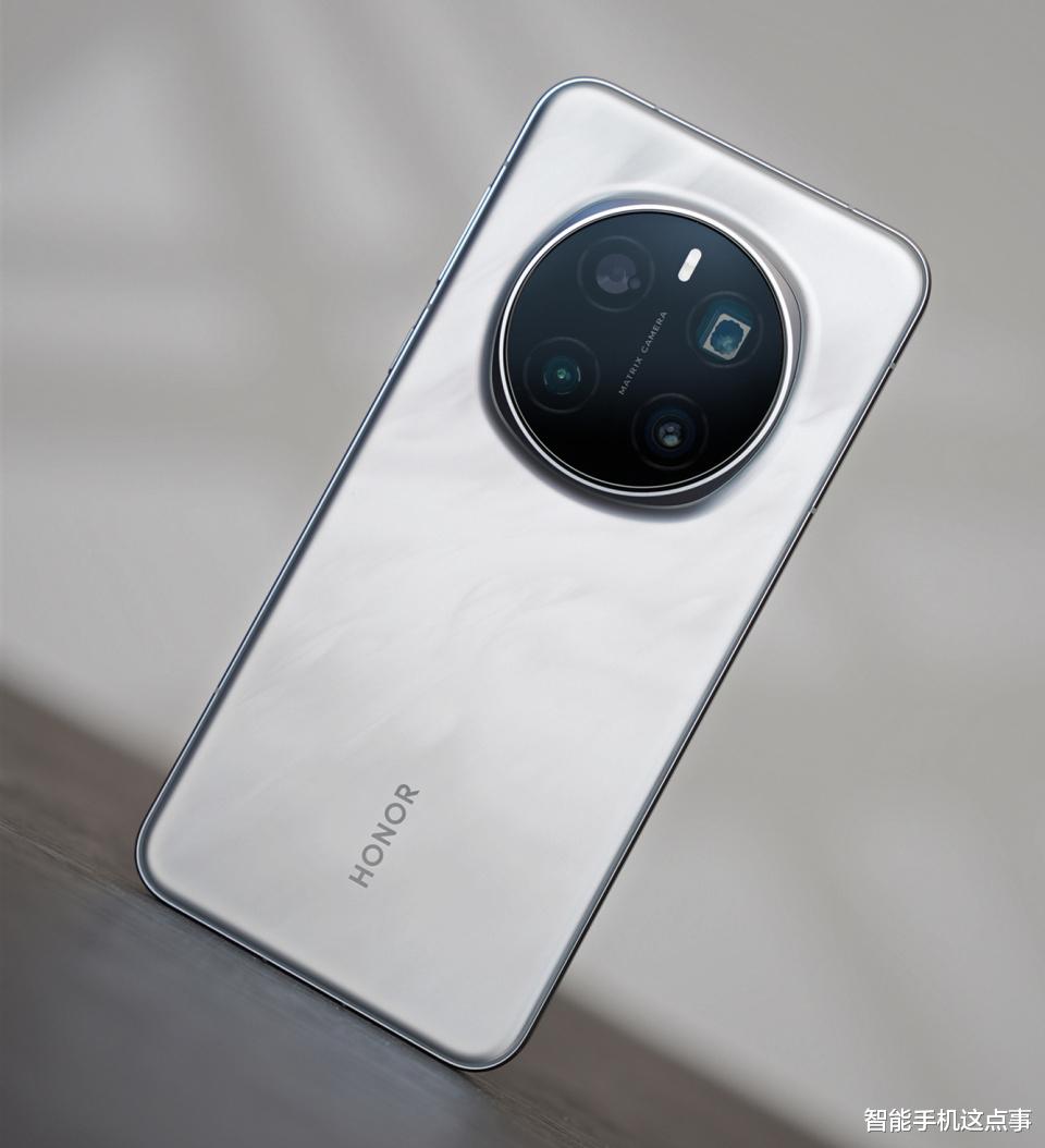 荣耀Magic8系列已三证齐全:潜望镜+超声波+无线充,配置基本拉满了