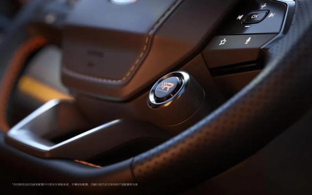 畅销10万级运动家轿变样了，还是挺帅的