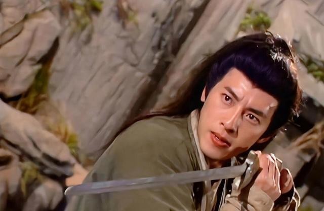 明星夫妻坚持26年不吃肉不生子,就为不变老,如今59岁近照不敢认