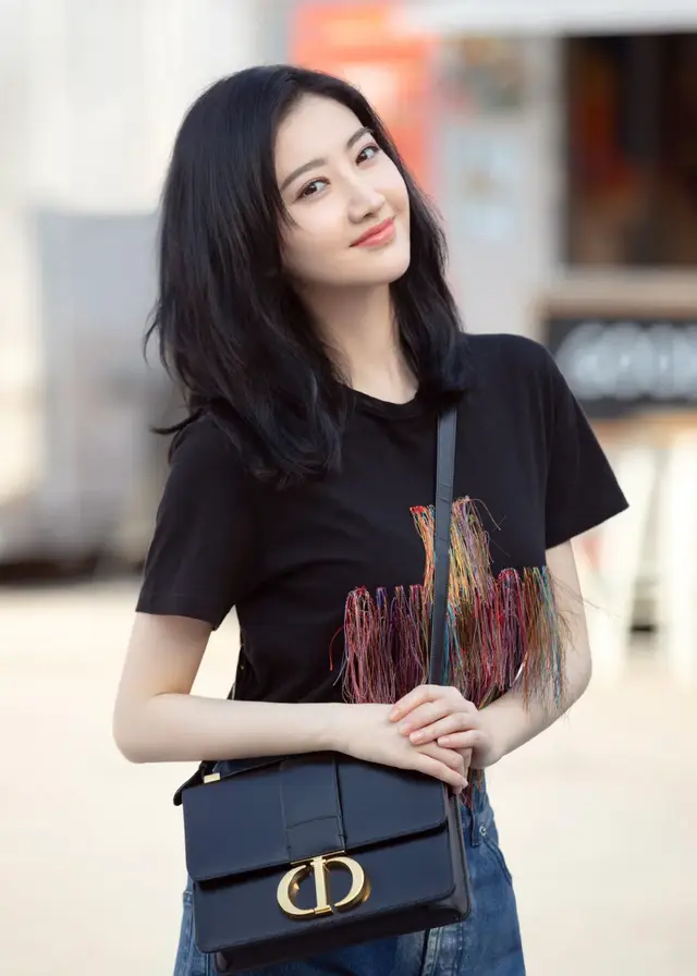 景甜时尚甜美街拍