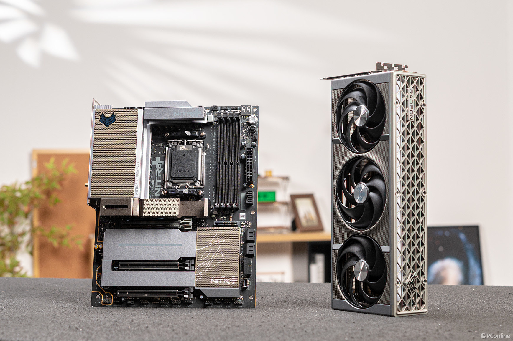 唯一 AMD背插套裝！藍寶石氮動雙旗艦美學圖賞