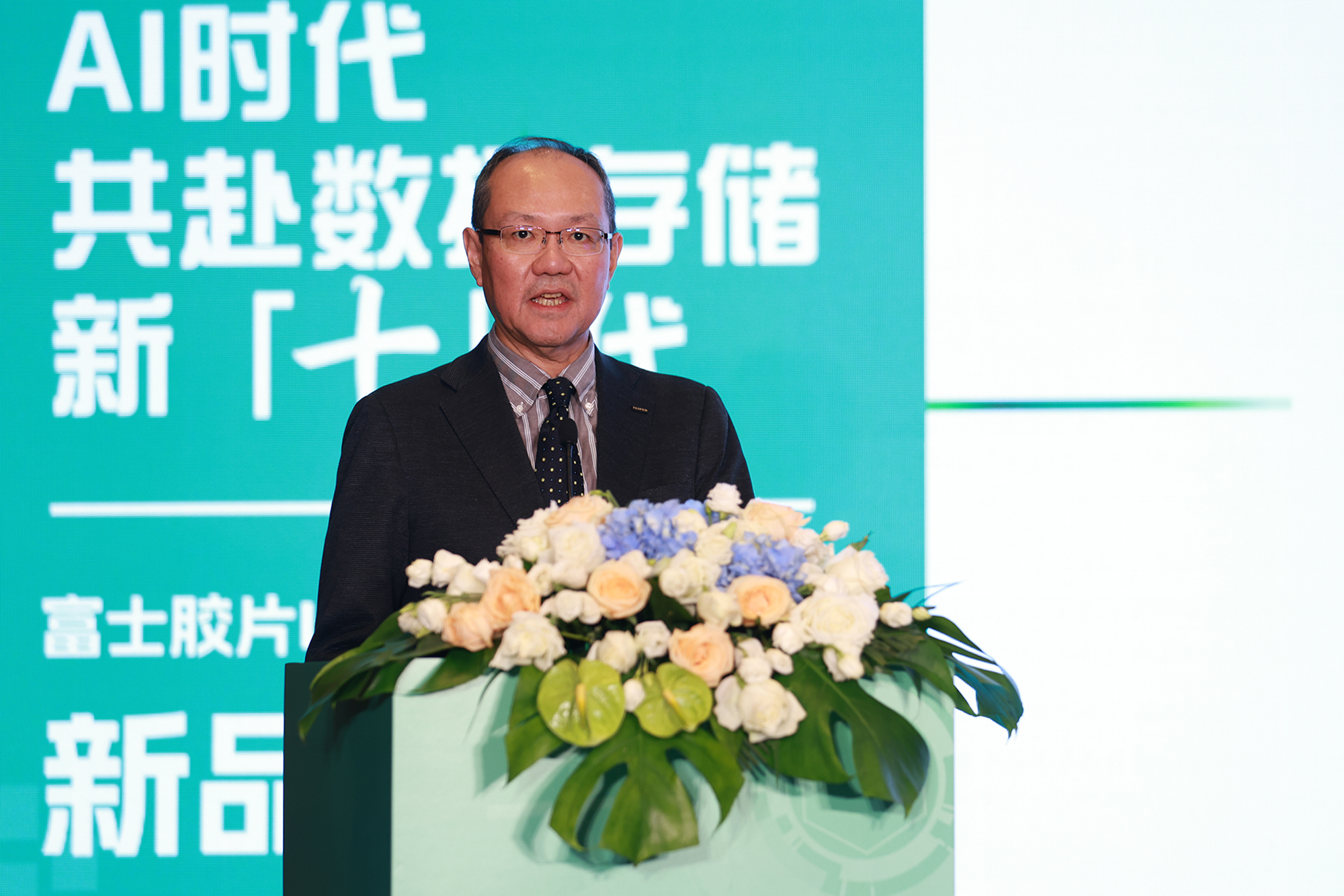 磁帶大小塞入75TB數據，日本巨頭掏出AI存儲黑科技