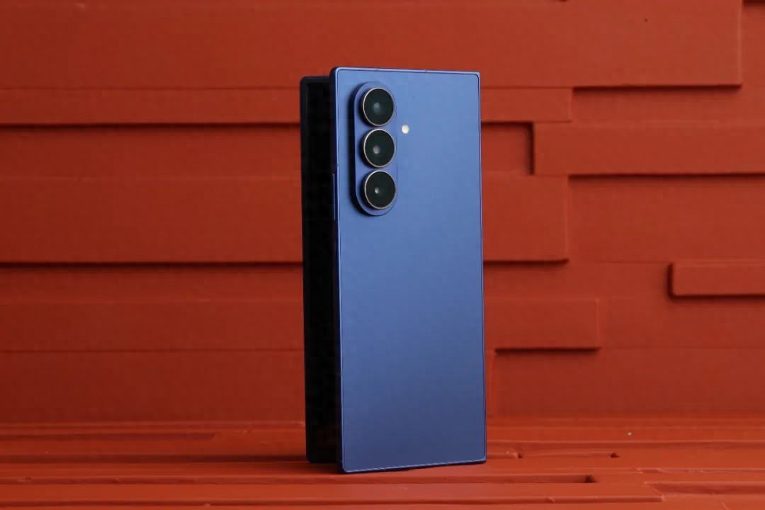 全方位提升——三星Galaxy Z Fold7評測