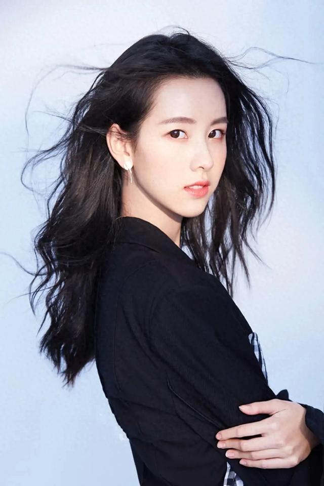 美图欣赏:陈都灵