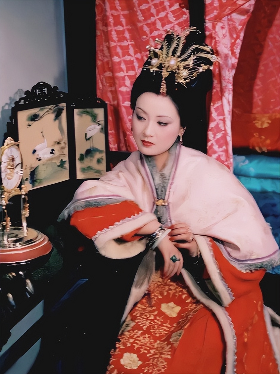 当古偶剧女主集体“毁容式”选角,才懂煤老板的审美多超前