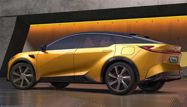 丰田放大招！轴距2米88中型SUV，续航达630km，仅售12.98万