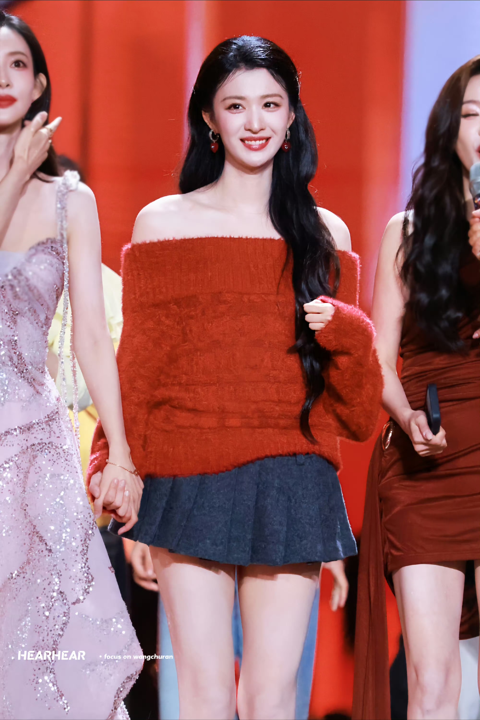 王楚然的身材线条,老天爷追着喂饭吃的程度,美得移不开眼!