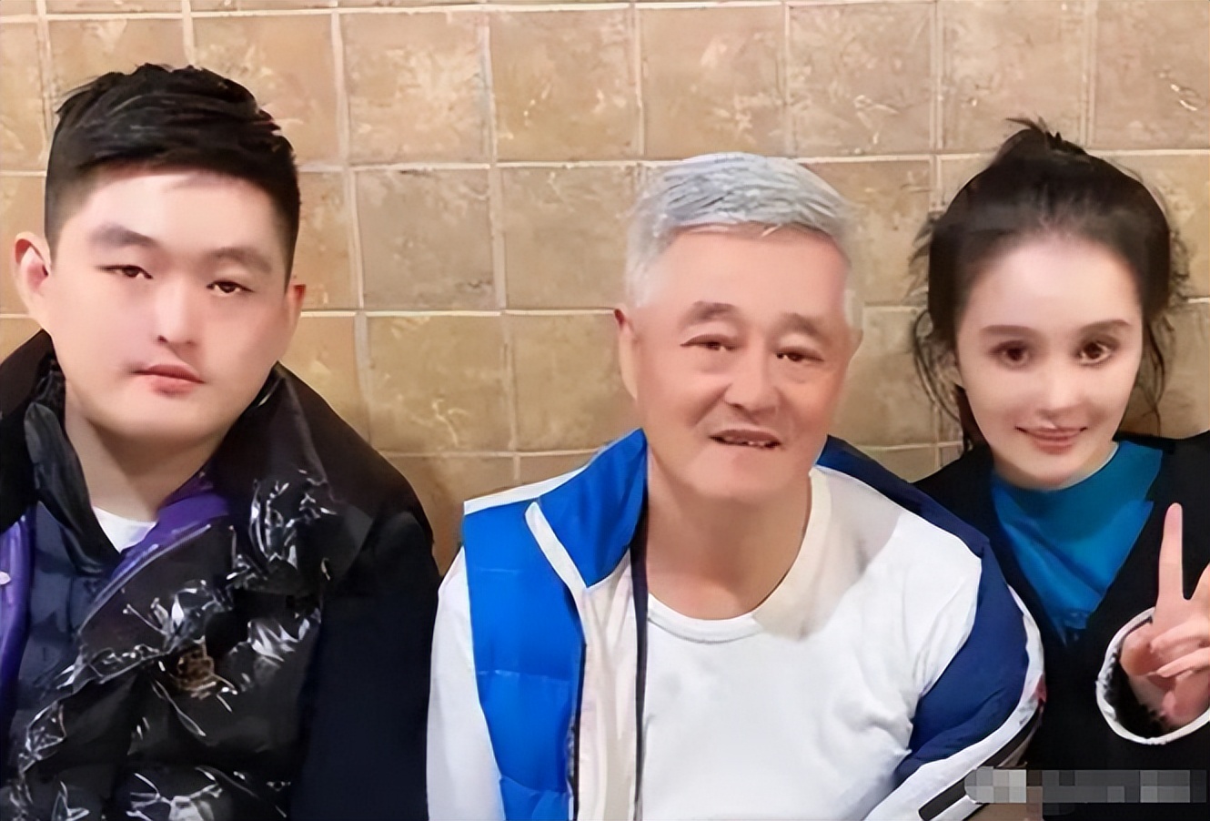 赵本山英名全毁！儿子办足球赛，离谱程度惊呆网友：全是人情世故