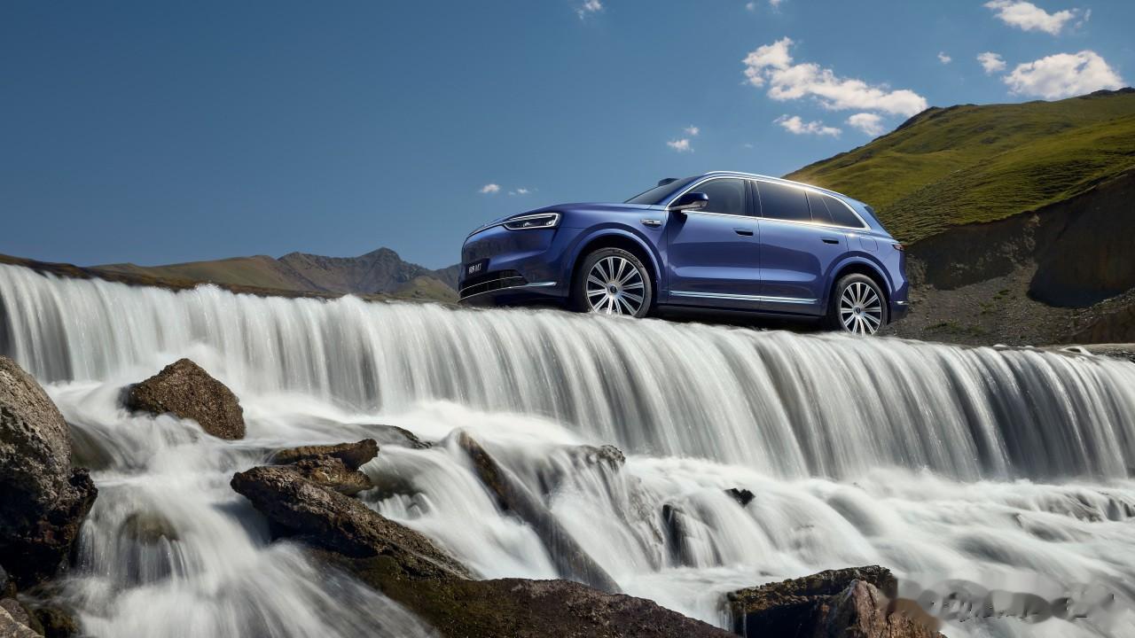 全新问界M7将于9月23日正式发布,幸福旗舰,万众期待!