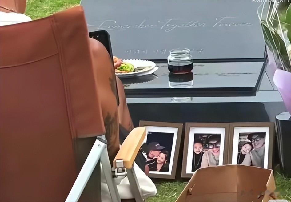 曝大S纪念雕像完工！白色S型台阶藏爱意，汪小菲和S家将签字和解