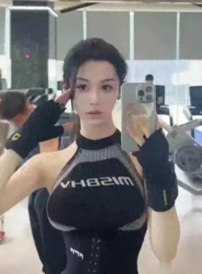 北电校花张祎格生图惊艳全网！网友惊叹：倾国倾城也不为过！