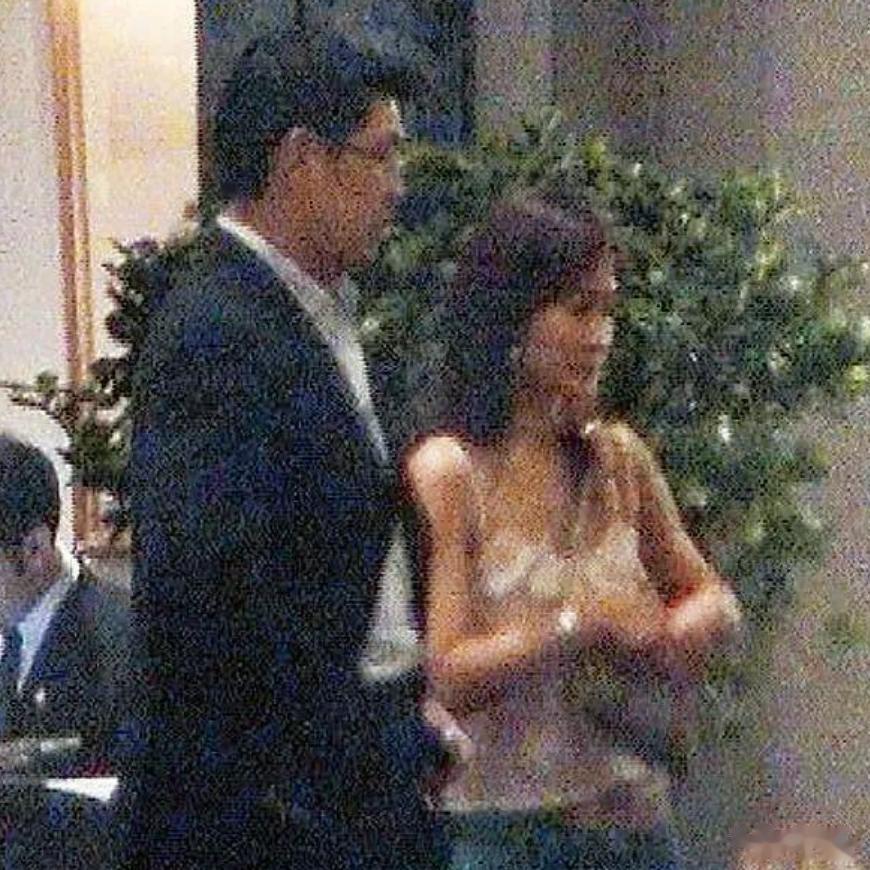 离婚8年再看程愫和傅程鹏，一个身价过亿，一个证实刘亦菲没说错